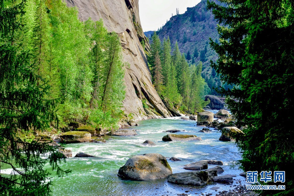 粗樸蒼涼的額河