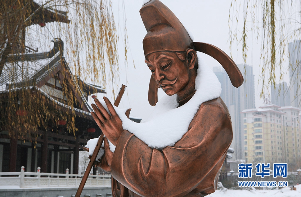 瑞雪降中原，洛河岸邊賞雪景