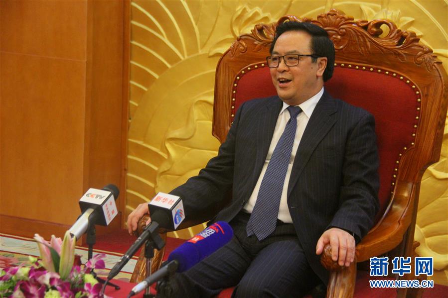 （XHDW·圖文互動）專訪：愿中國人民在中共領導下取得更多成就——訪越共中央委員、中央對外部部長黃平君
