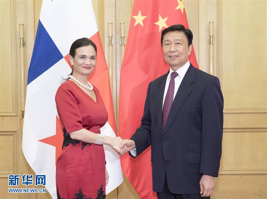 6月13日，國家副主席李源潮在北京人民大會堂會見巴拿馬副總統兼外長德圣馬洛。 新華社記者 丁林 攝
