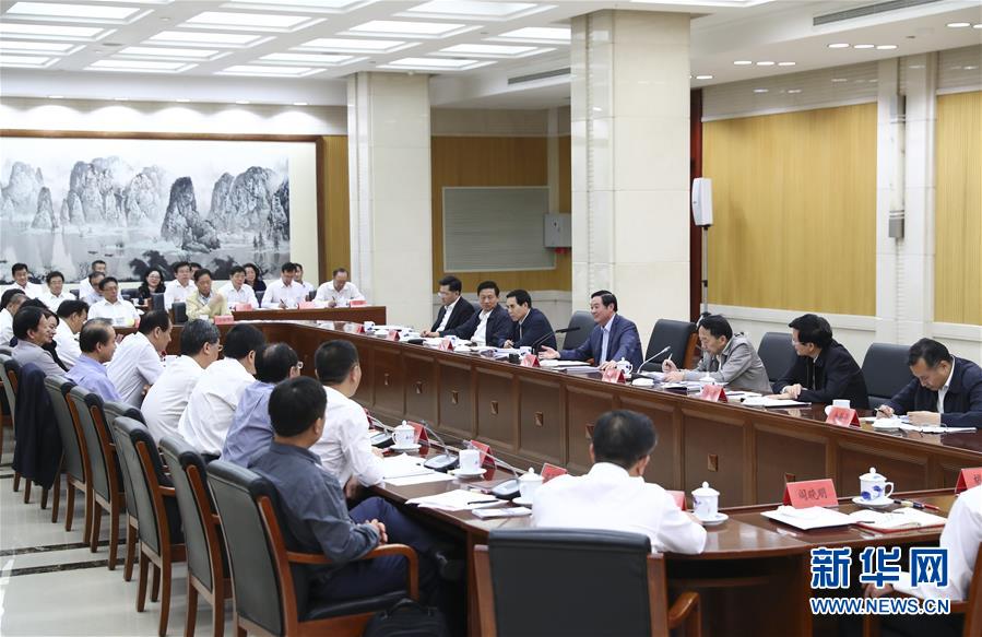 9月21日，中宣部在北京召開中央媒體駐外機構外宣工作座談會。中共中央政治局委員、中央書記處書記、中宣部部長劉奇葆出席座談會并講話。新華社記者 謝環馳 攝 