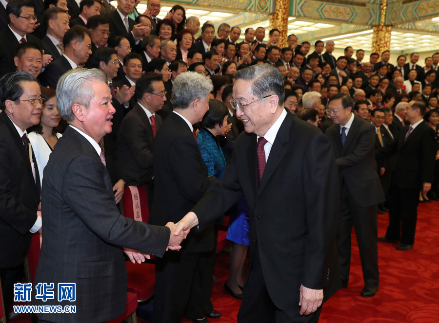 9月28日，中共中央政治局常委、全國政協主席俞正聲在北京會見出席中國海外交流協會第六次會員大會的全體代表，并發表講話。 新華社記者 龐興雷 攝