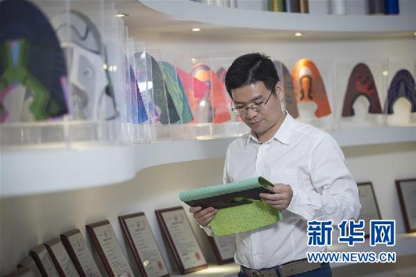 （十九大時光·圖文互動）（3）青春，在夢想的引領下飛揚——來自基層蹲點現場的報道