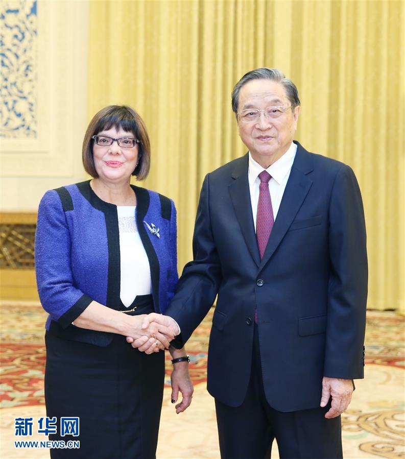 11月27日，全國政協主席俞正聲在北京會見塞爾維亞國民議會議長戈伊科維奇。新華社記者 姚大偉 攝