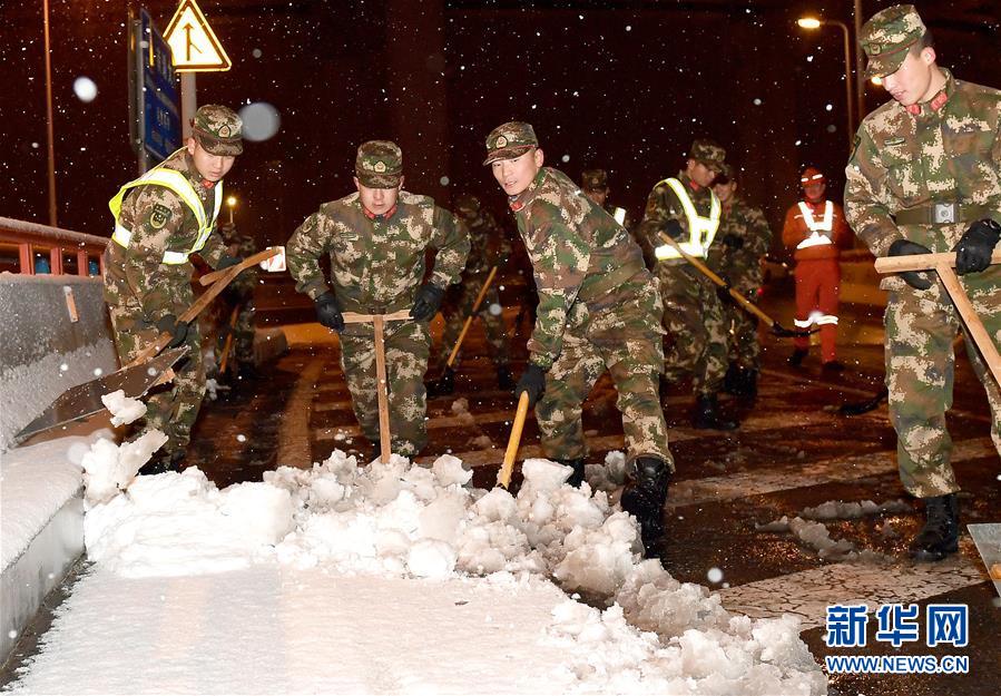 （新華全媒頭條）（1）雨雪冰凍中，他們奮力前行——基層黨員干群抗擊冰雪災害紀實
