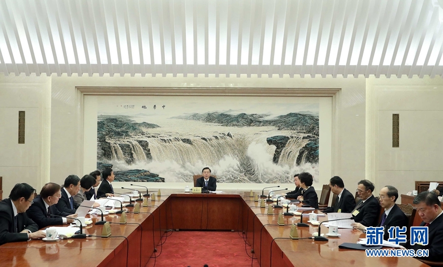 2月23日，十二屆全國人大常委會第一百一十三次委員長會議在北京人民大會堂舉行，張德江委員長主持。 新華社記者 劉衛兵 攝