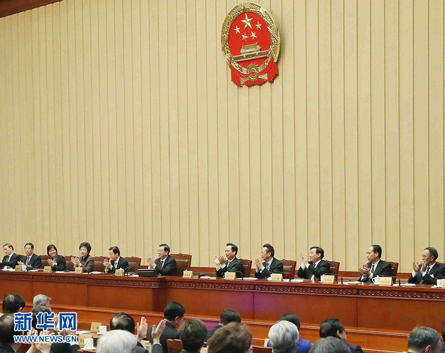 2月24日，全國人大常委會委員長張德江在北京主持十二屆全國人大常委會第三十三次會議閉幕會。在會議完成各項表決事項后，張德江發表講話。新華社記者 劉衛兵 攝