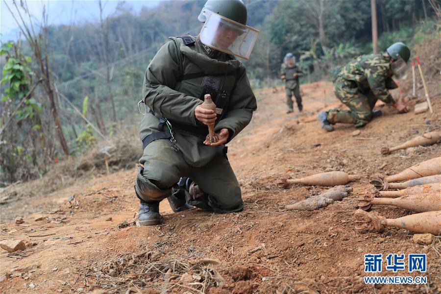 （圖文互動）（4）和平年代，離死神最近的人——南部戰區陸軍云南掃雷大隊邊境掃雷排爆記事