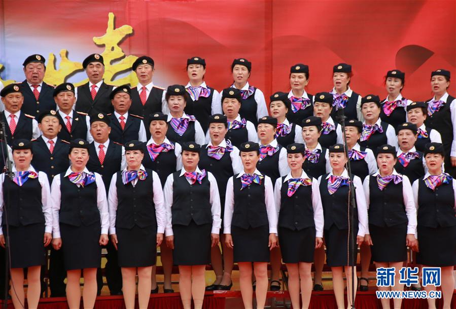 （在習近平新時代中國特色社會主義思想指引下——新時代新作為新篇章·圖文互動）（3）歡樂的“精氣神兒”從哪來？——“東北小延安”用“文化密鑰”解鎖基層治理