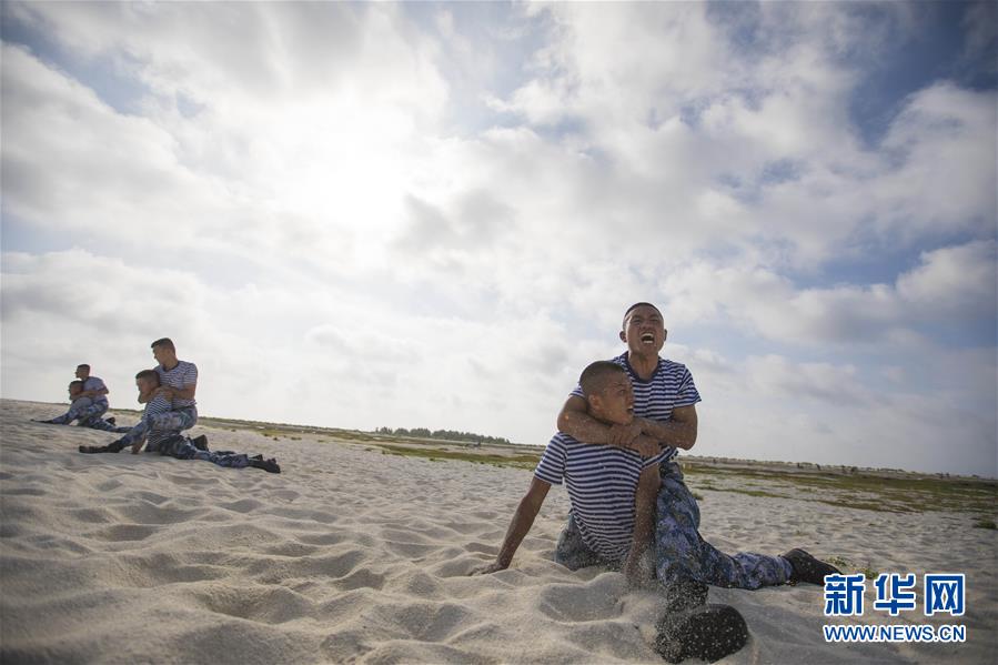 （壯麗70年·奮斗新時代·新華全媒頭條·圖文互動）（5）“你在我的航程上，我在你的視線里”——走進海軍西沙中建島官兵的五彩世界