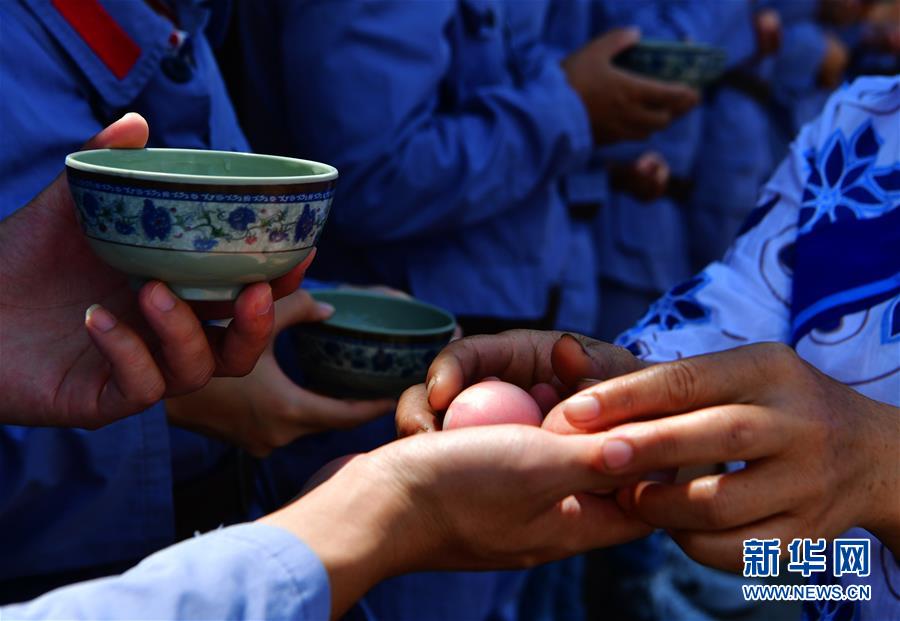 （新華全媒頭條·不忘初心、牢記使命——記者再走長征路·圖文互動）（4）風展紅旗如畫——來自長征出發地長汀、寧化的紅色信仰報告 