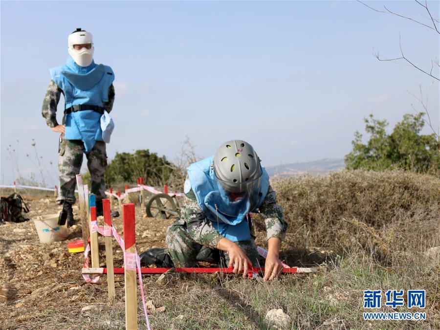 （新華全媒頭條·圖文互動）（12）沿著中國特色強軍之路闊步前進——黨中央、中央軍委領導推進國防和軍隊建設70年紀實