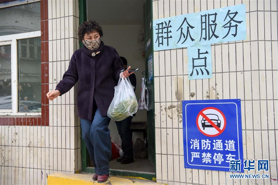 （聚焦疫情防控·圖文互動）（5）“我們多跑跑，居民更安全”——直擊新疆基層社區疫情防控