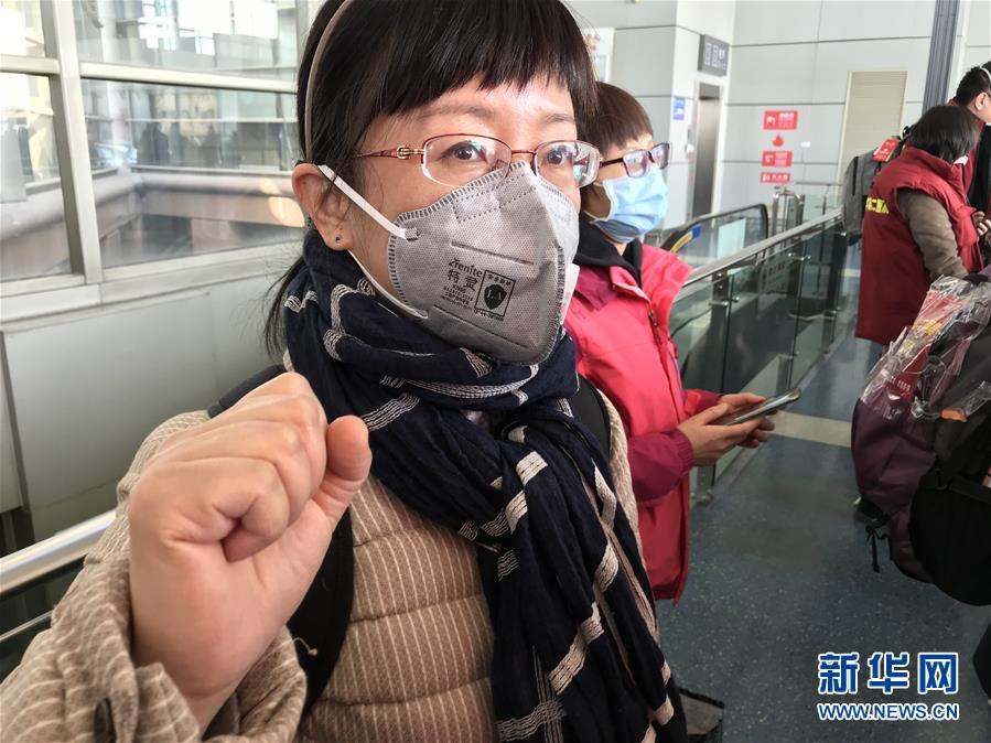 （熱點鮮報·圖文互動）（2）三代人的約定：父母送我援湖北，我給孩子樹榜樣