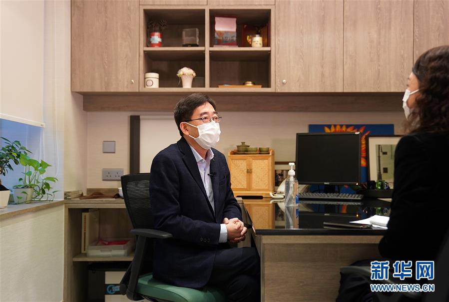 （香港故事·圖文互動）（1）從“非典”到新冠，一位香港醫生親歷的兩次抗疫