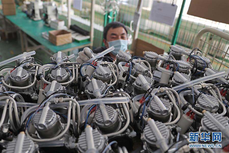 （聚焦疫情防控·圖文互動）（10）團結起來！我們萬眾一心！——中國抗疫人民力量的生動實踐