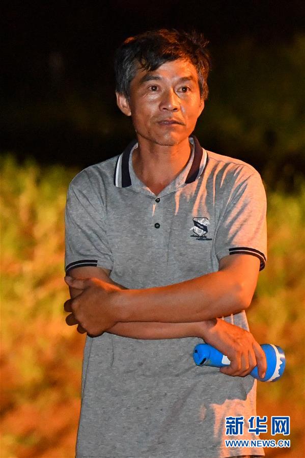 （防汛抗洪·圖文互動）（3）“保衛家園，誰都不能是旁觀者”——夜訪洞庭湖大堤防汛一線