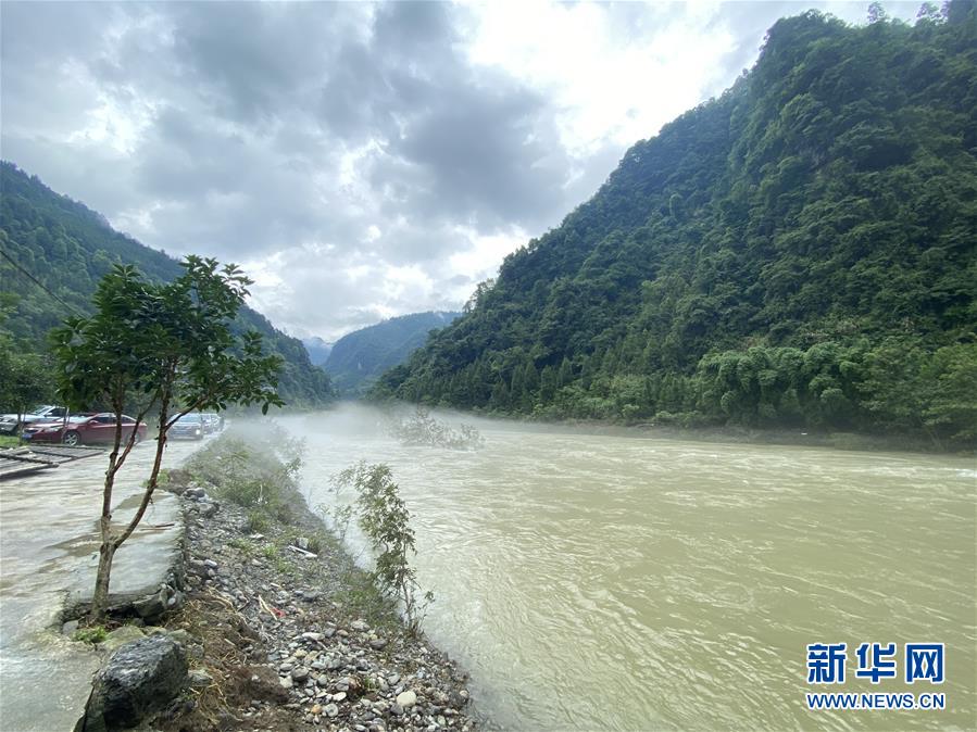 （防汛抗洪·圖文互動）（1）山洪襲來前，澧水河畔大轉移