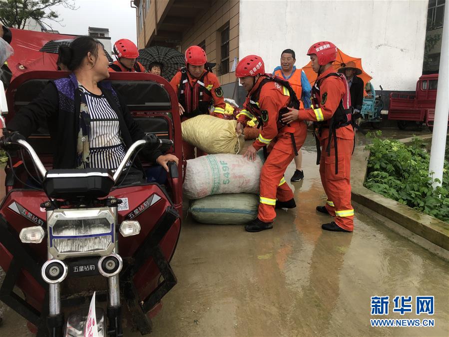（防汛抗洪·圖文互動）（1）王家壩，你還好嗎？——二探“千里淮河第一閘”開閘后的水中莊臺
