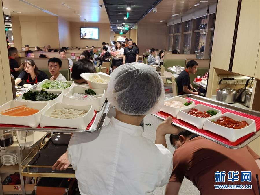 （在習近平新時代中國特色社會主義思想指引下——新時代新作為新篇章·習近平總書記關切事·圖文互動）（2）珍惜盤中餐，狠剎浪費風——各地積極行動堅決制止餐飲浪費