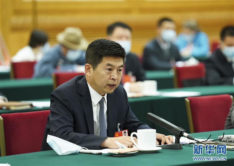 （新華全媒頭條·圖文互動）（5）從人民中汲取磅礴力量——習近平總書記同出席2020年全國兩會人大代表、政協委員共商國是紀實