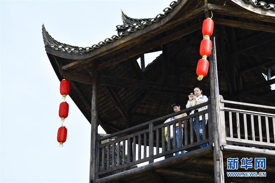 （新華全媒頭條·圖文互動）（20）從人民中汲取磅礴力量——習近平總書記同出席2020年全國兩會人大代表、政協委員共商國是紀實