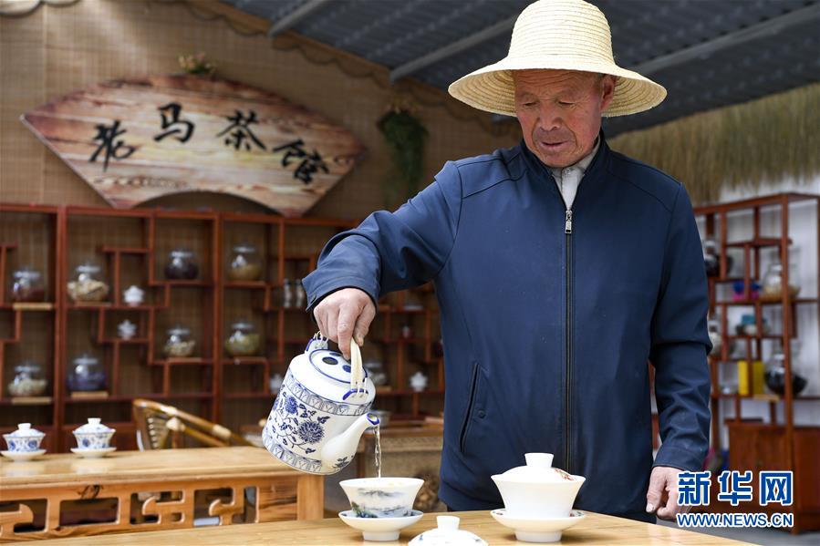 （新華全媒頭條·圖文互動）（5）初夏，循著總書記的腳步探訪產業扶貧新事