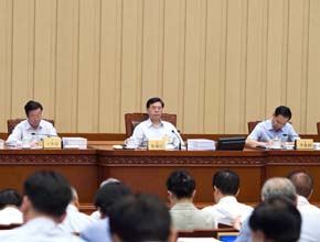 張德江出席全國人大常委會會議