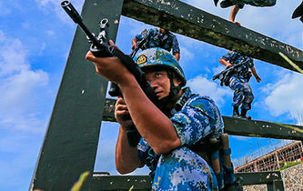 海軍陸戰隊特種障礙訓練，敢來嗎？