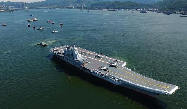獨家航拍！遼寧艦駛離香港