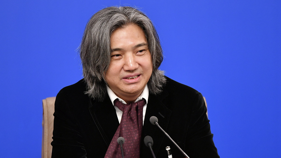 全國政協常委、文化文史和學習委員會委員，中國美術館館長，中國美術家協會副主席 吳為山