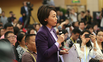 中央電視臺、中國國際電視臺記者提問