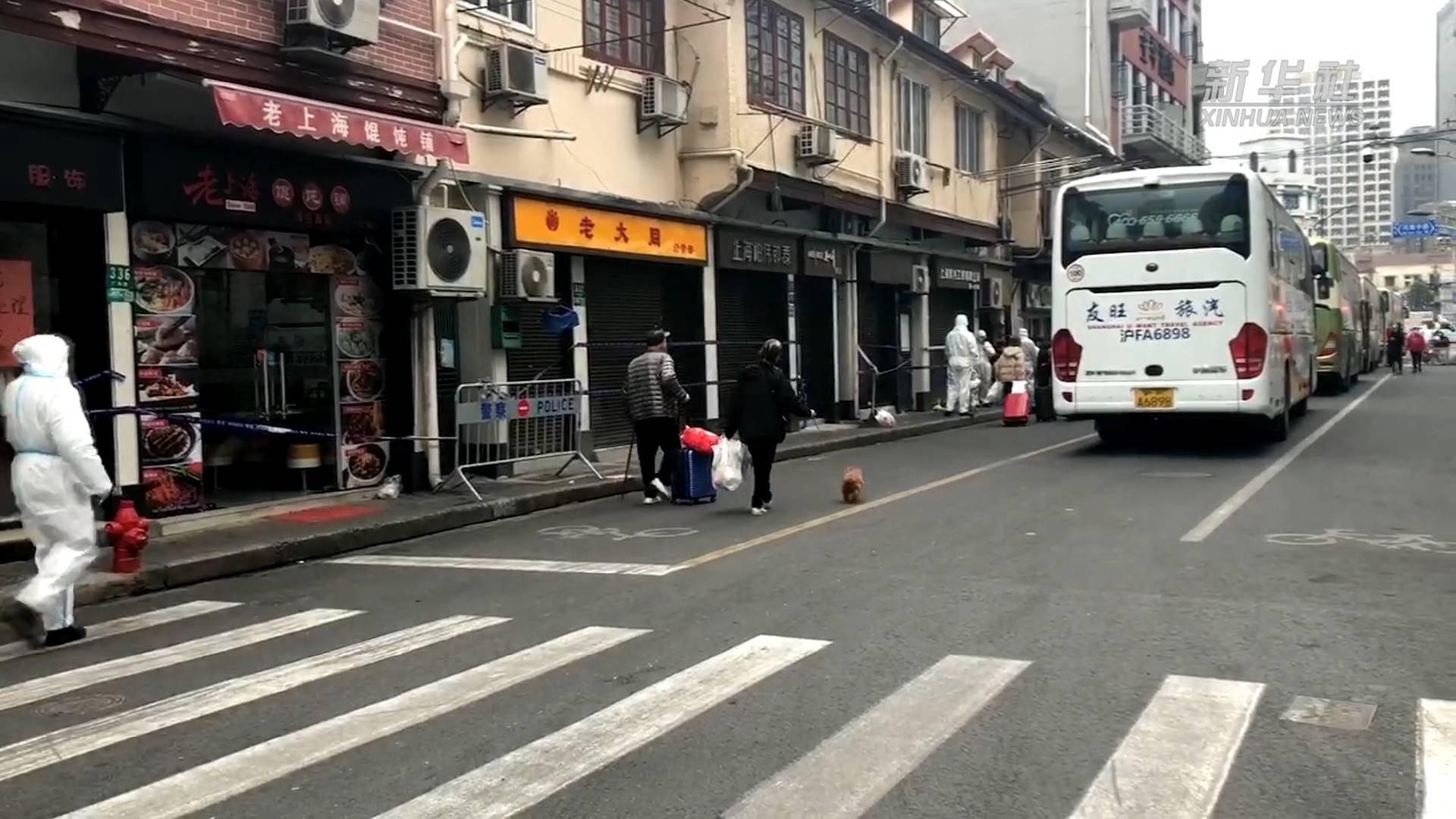居民隔離可以帶寵物了，暖心！