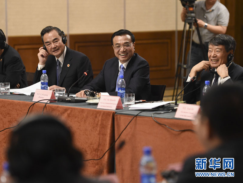  5月6日，國務院總理李克強在埃塞俄比亞首都亞的斯亞貝巴出席中非經貿人文座談會。 新華社記者 李學仁 攝 
