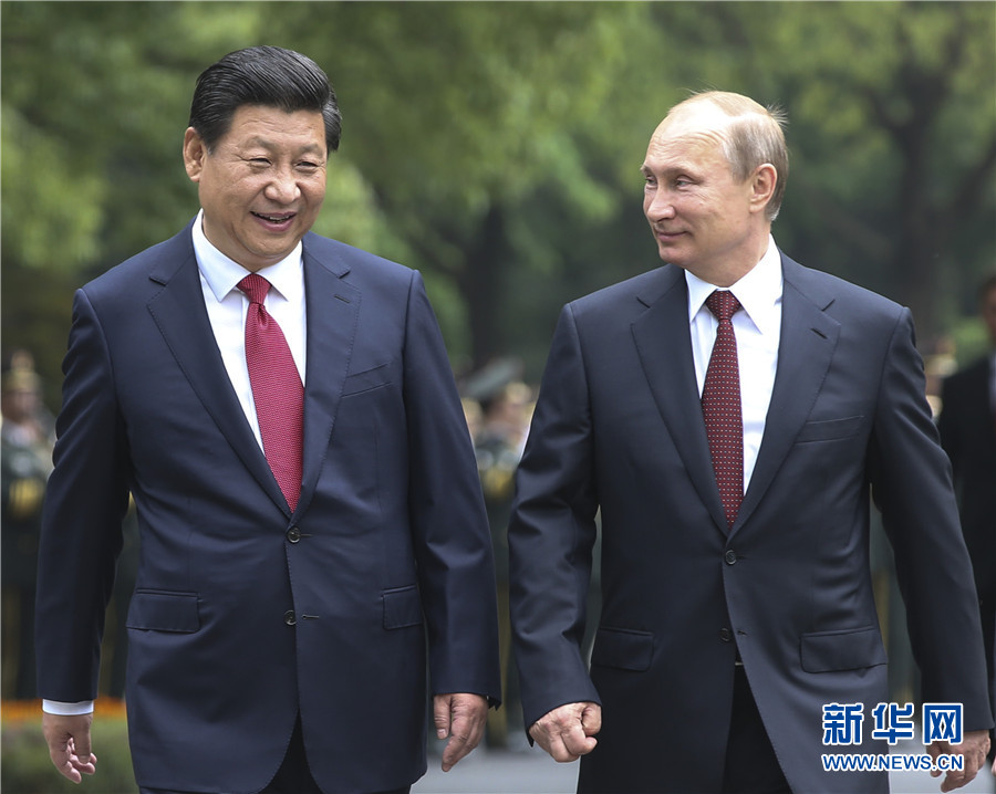 這是會談前，習近平在上海西郊會議中心廣場為普京舉行歡迎儀式。新華社記者 蘭紅光 攝 