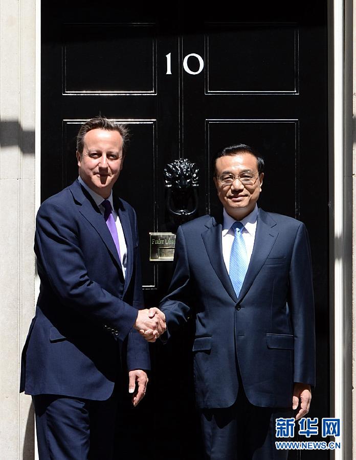6月17日，國務院總理李克強在倫敦唐寧街10號首相府同英國首相卡梅倫舉行中英總理年度會晤。新華社記者 李濤 攝