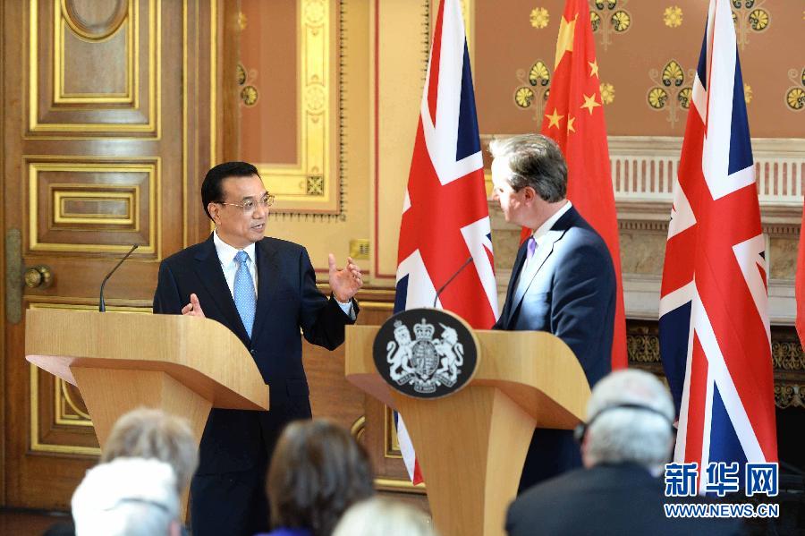 6月17日，中國國務院總理李克強同英國首相卡梅倫在倫敦舉行中英總理年度會晤后共同會見記者。新華社記者 李濤 攝
