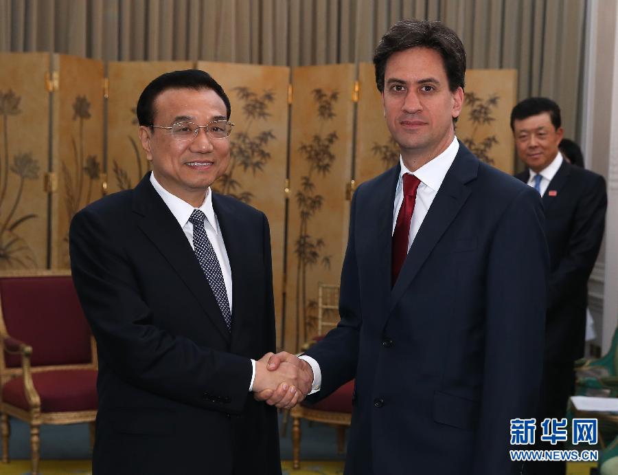 6月18日，國務院總理李克強在倫敦會見英國工黨領袖埃德·米利班德。新華社記者 龐興雷 攝 