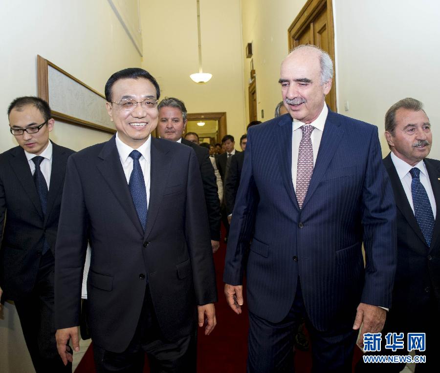 6月19日，國務院總理李克強在希臘議會大廈會見希臘議長米馬拉基斯。新華社記者 王曄 攝