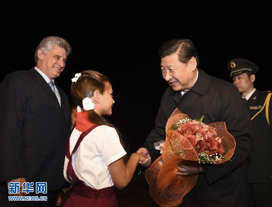 當地時間7月21日晚9時許，國家主席習近平乘坐的專機抵達哈瓦那何塞·馬蒂國際機場，開始對古巴進行國事訪問。新華社記者李學仁攝