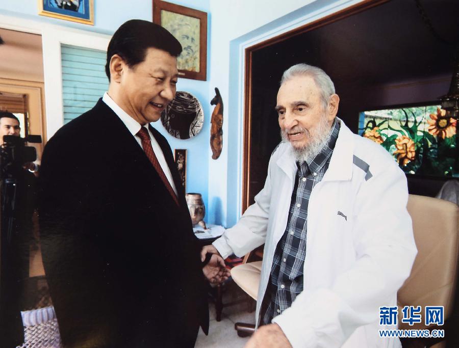 當地時間7月22日，國家主席習近平在哈瓦那親切探望古巴革命領袖菲德爾·卡斯特羅。 新華社發
