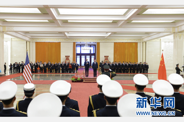 11月12日，國家主席習近平在北京人民大會堂舉行歡迎儀式，歡迎美國總統奧巴馬對中國進行國事訪問。 新華社記者 馬占成 攝