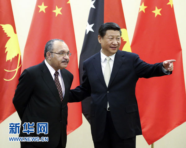 11月22日，中國國家主席習近平在斐濟楠迪會見巴布亞新幾內亞總理奧尼爾。 新華社記者姚大偉攝 