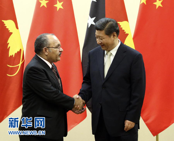 11月22日，國家主席習近平在斐濟楠迪會見巴布亞新幾內亞總理奧尼爾。 新華社記者姚大偉攝 