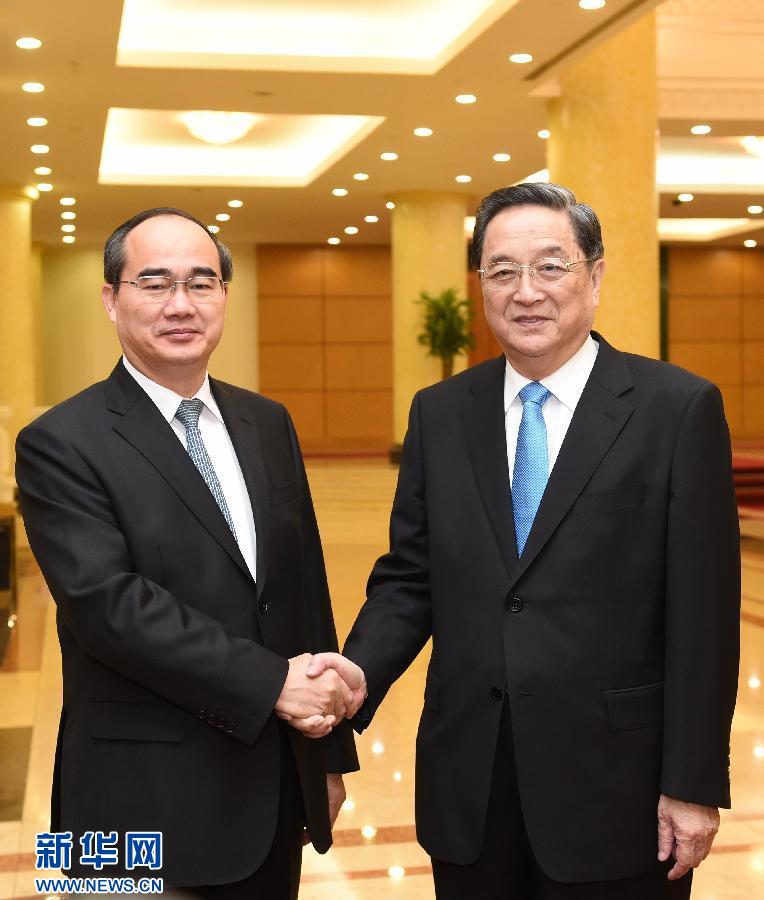 12月25日至27日，中共中央政治局常委、全國政協主席俞正聲對越南進行正式訪問。這是12月26日，俞正聲在河內與越南祖國陣線主席阮善仁舉行會談。 新華社記者劉建生攝