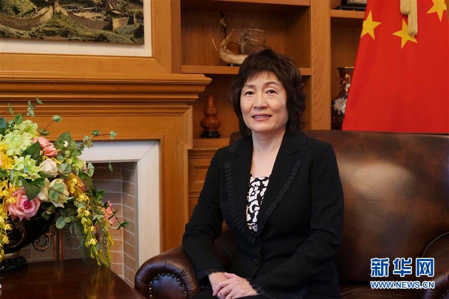 （習近平出訪配合稿·圖文互動）專訪：中希關系已成為不同國家間和平相處、合作共贏的典范——訪中國駐希臘大使章啟月