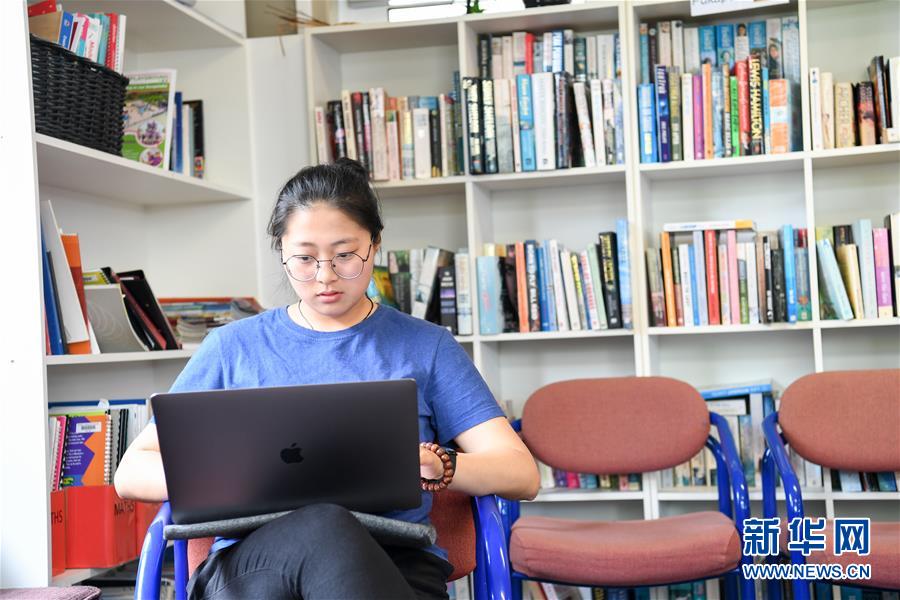 （國際·圖文互動）（3）通訊：“Kia Ora，都來吧，漢語學習發了芽”——新西蘭羅托魯阿初級中學中文助教的夢想