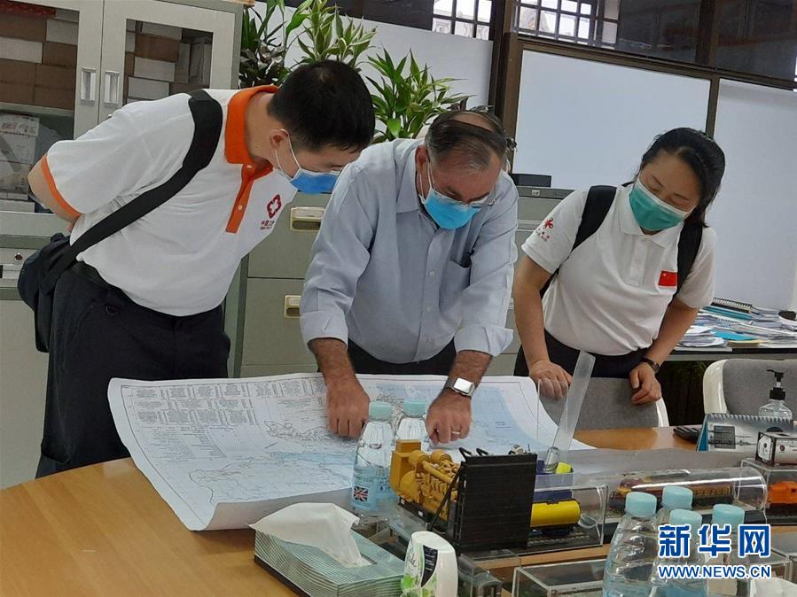 （國際疫情·圖文互動）（5）“工作忙碌又細致，經驗豐富又專業”——一名柬埔寨青年眼中的中國援柬抗疫醫療專家組