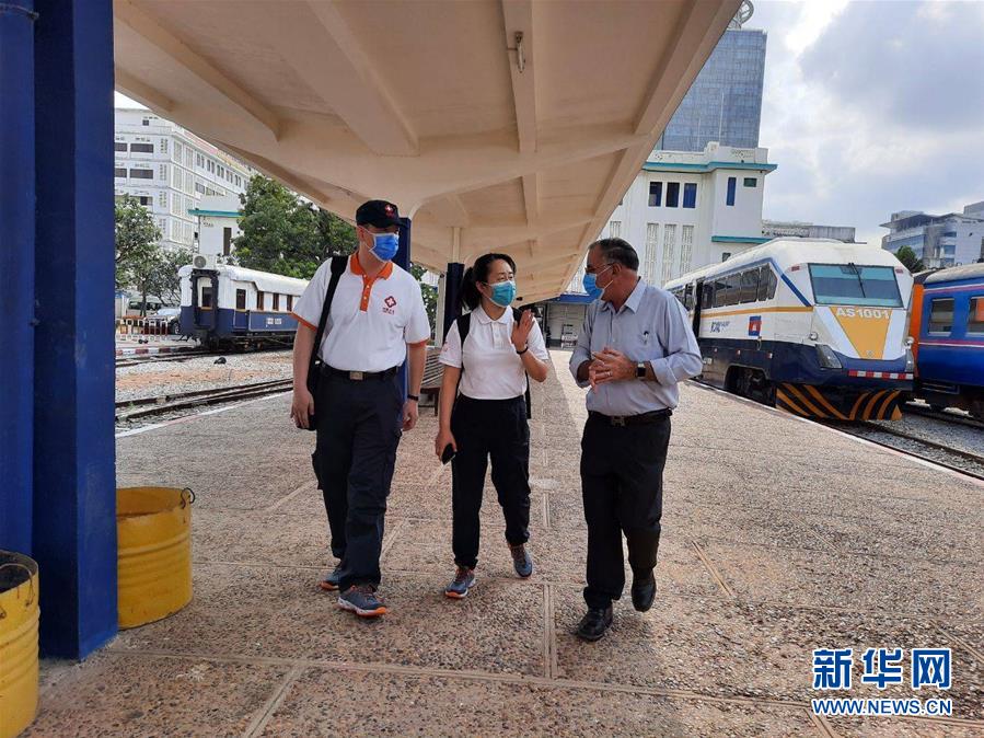 （國際疫情·圖文互動）（8）“工作忙碌又細致，經驗豐富又專業”——一名柬埔寨青年眼中的中國援柬抗疫醫療專家組