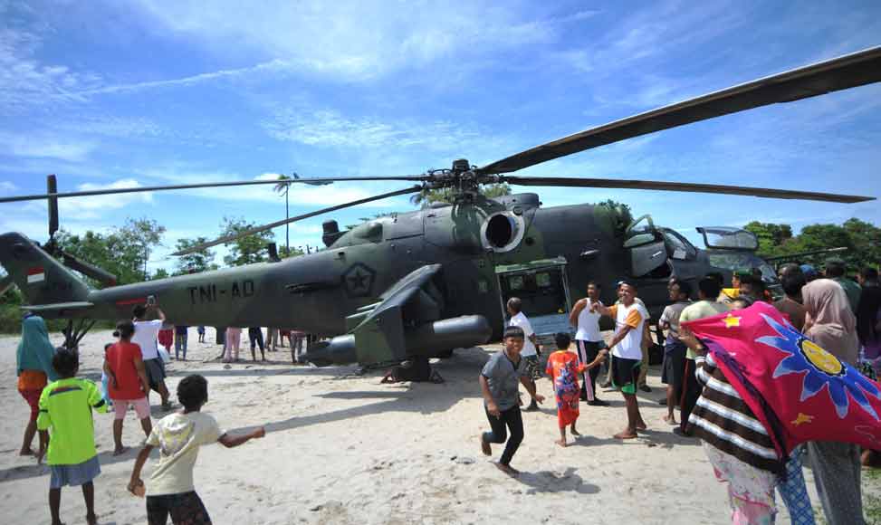 印尼空軍搜救飛機?？考永锫u